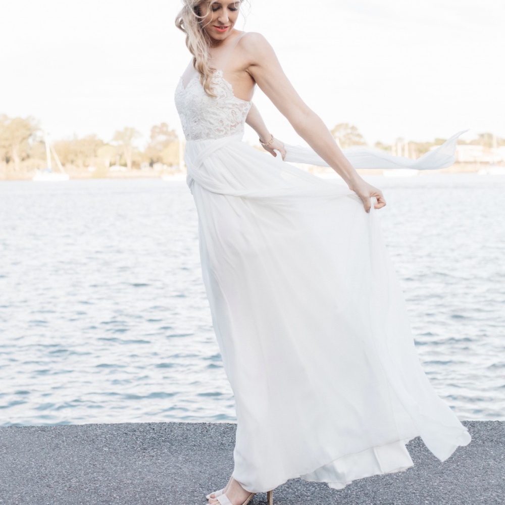 Grace Loves Lace Loren Chiffon Ivory Wedding Dress - Picture 15 of 16